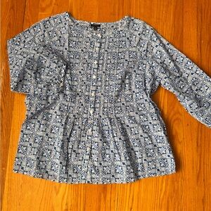 NWOT Talbots Blue Patterned Women's Light Weight Top
